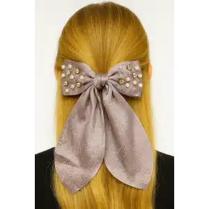 Lila Renk Kurdele Figürlü İnci Ve Taş Detaylı Otomat Toka