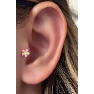 Pembe Renk Çiçek Figürlü Çelik Tragus/Kıkırdak Küpe/Piercing (Tek)