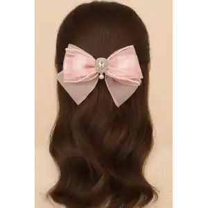 Pembe Renk Kurdele Figürlü İnci Detaylı Otomat Toka