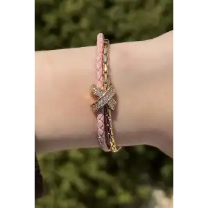 Pembe Renk Taş Detaylı Metal Deri Bileklik