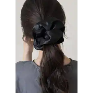 Siyah Renk Saten Simit Toka