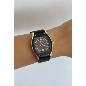 Siyah Renk Silikon Kordonlu Kadın Saat