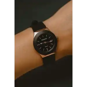 Siyah Renk Silikon Kordonlu Kadın Saat