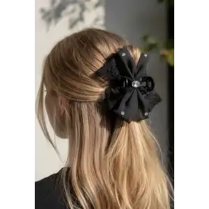 Siyah Renk Taş Detaylı Kurdele Figürlü Mandal Toka