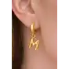 Altın Renk M Harf Çelik Küpe (Çift)