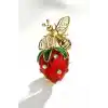 Çilek Figürlü Taşlı Broş