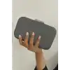 Gri Renk Simli Abiye Portföy Çanta