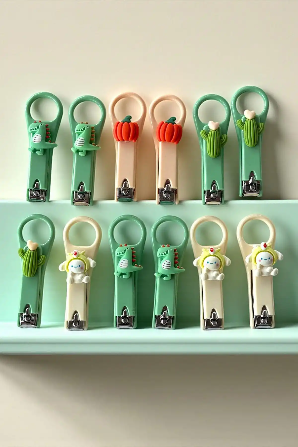 12li Karışık Renk Karışık Figürlü Tırnak Makası Set