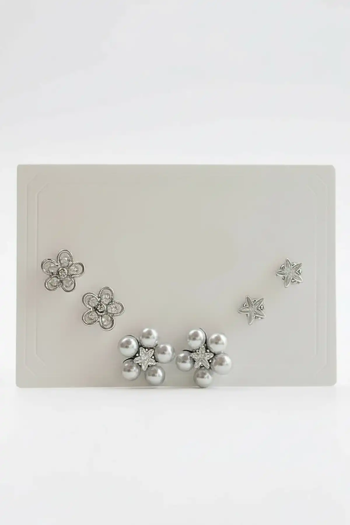 6lı Gümüş Renk Çiçek Figürlü Taş Detaylı Küpe Set