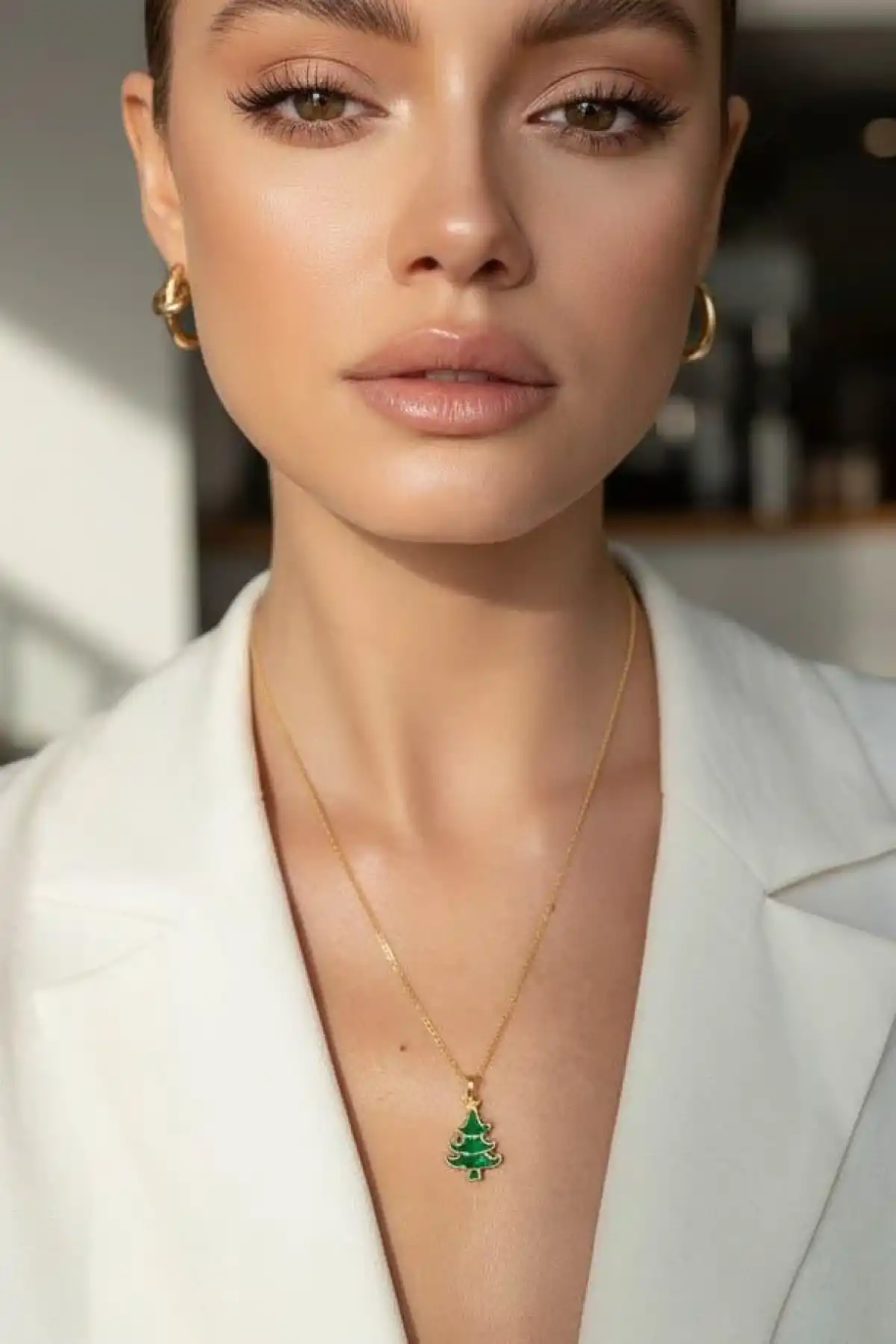 Altın Renk Çam Ağacı Figürlü Çelik Yılbaşı Ağacı