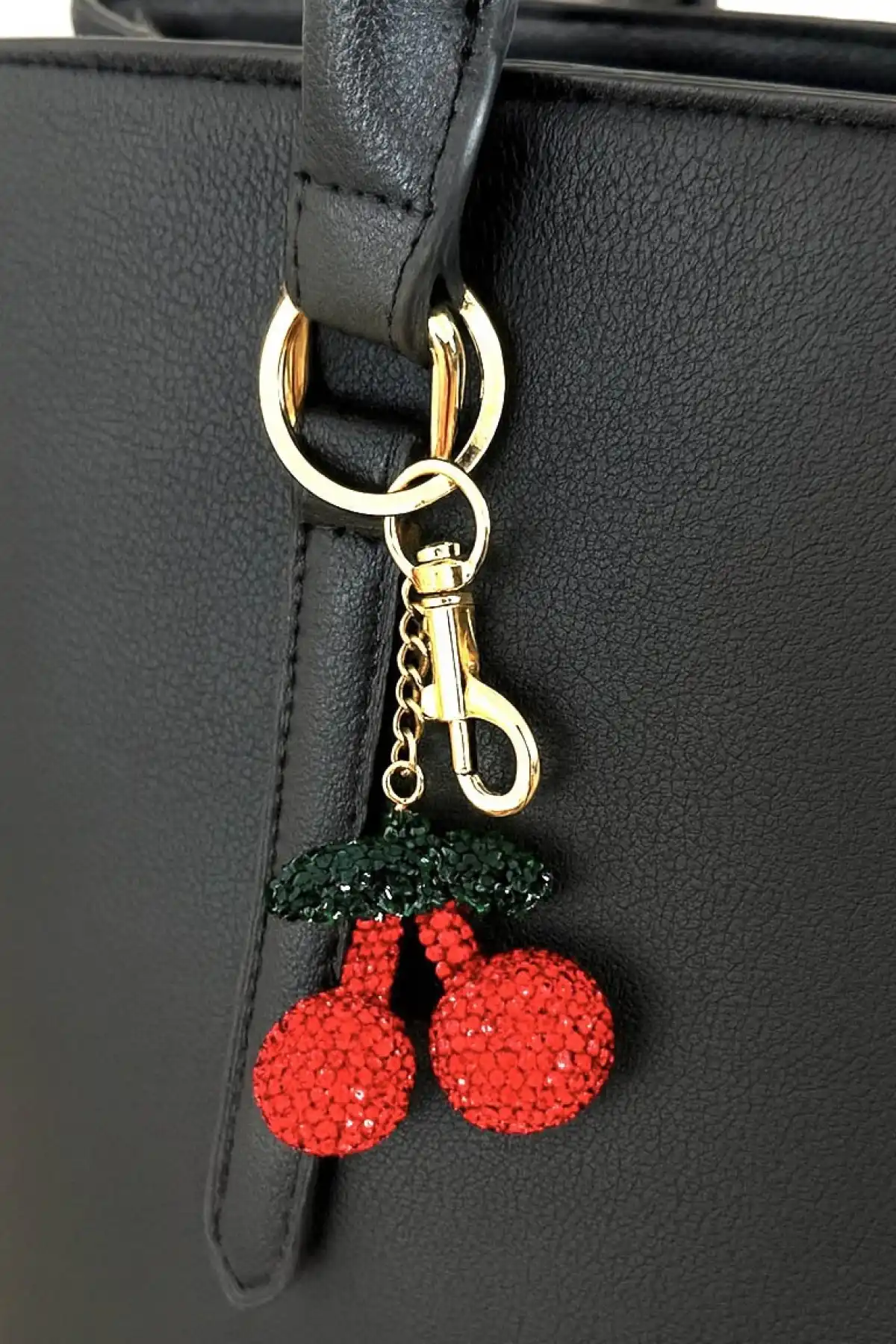 Altın Ve Kırmızı Renk Kiraz Figürlü Taş Detaylı Çanta Charm/ Anahtarlık