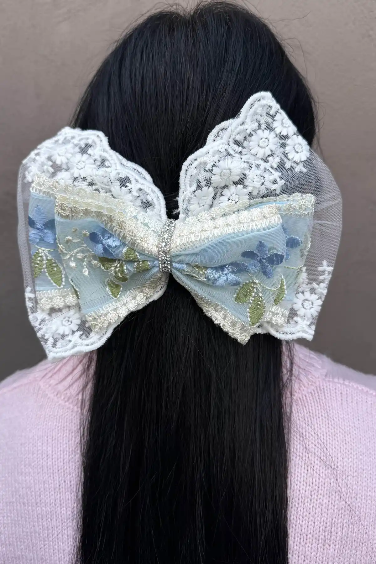 Beyaz Renk Kurdele Figürlü Otomat Toka