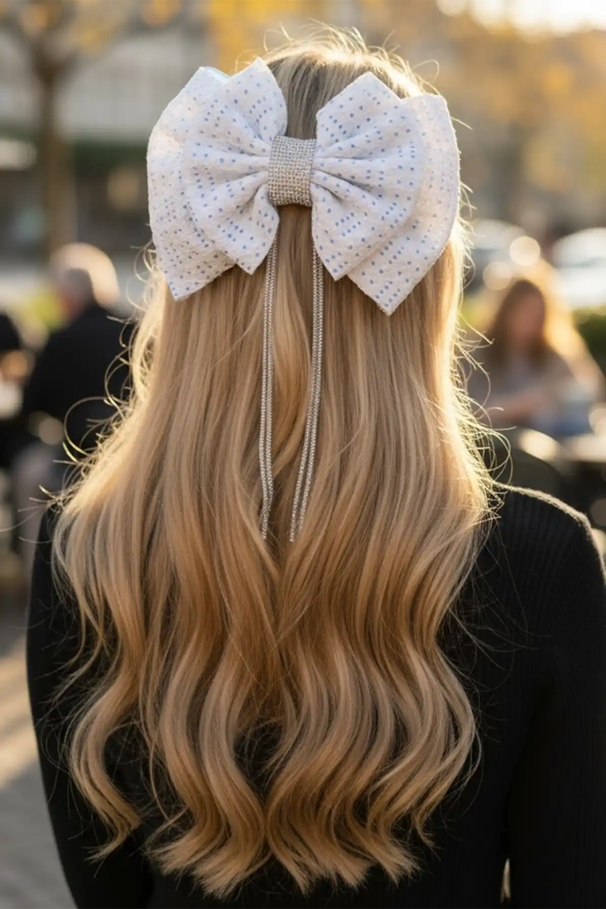 Beyaz Ve Mavi Renk Kurdele Figürlü Taş Detaylı  Otomat Toka