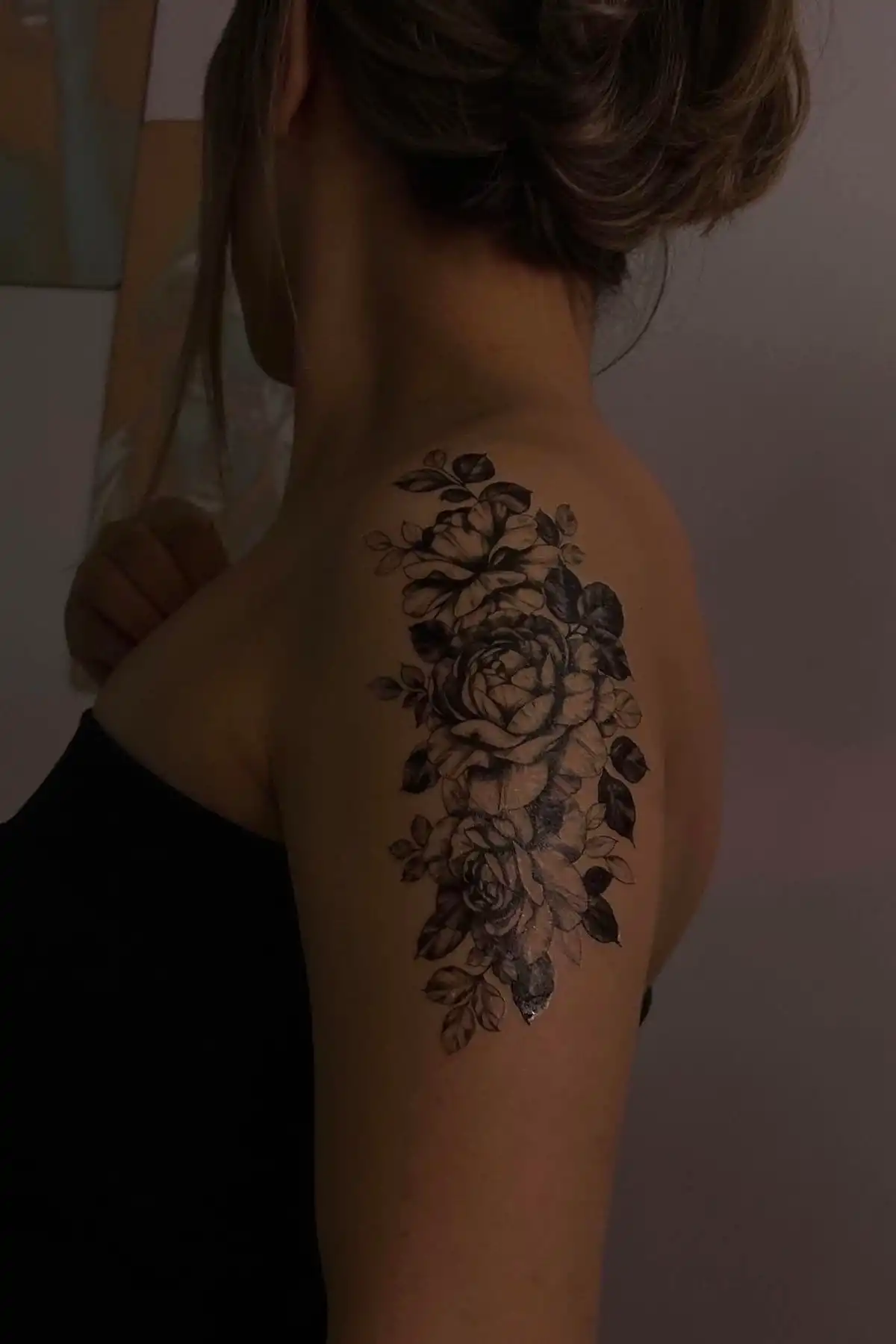 Geçici Çiçek Figürlü Dövme Tattoo