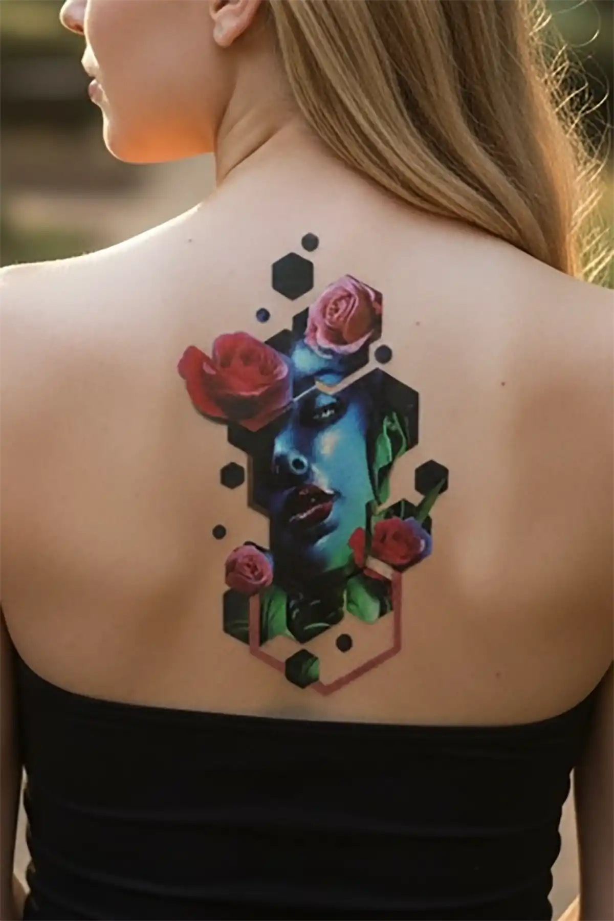Geçici Kadın Modelli Dövme Tattoo