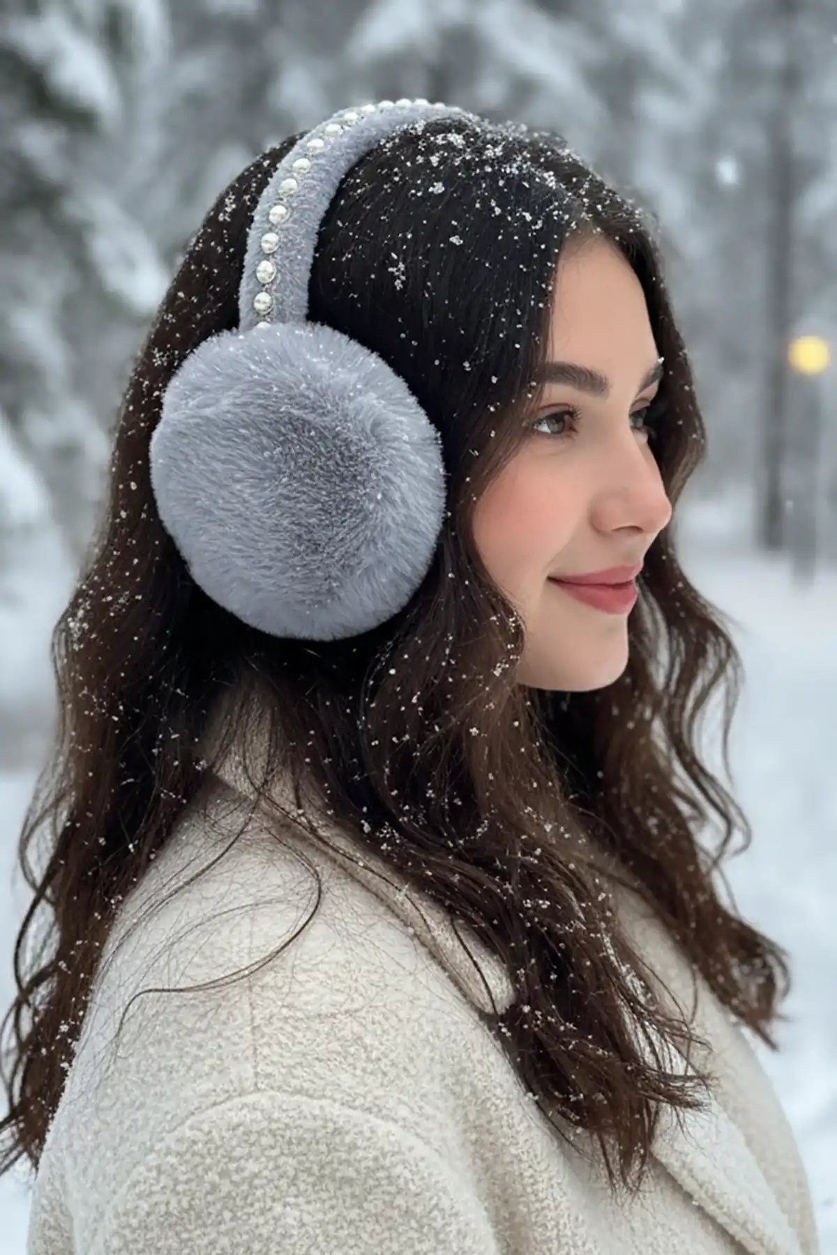 Gri Renk İnci Detaylı Peluş Kulaklık