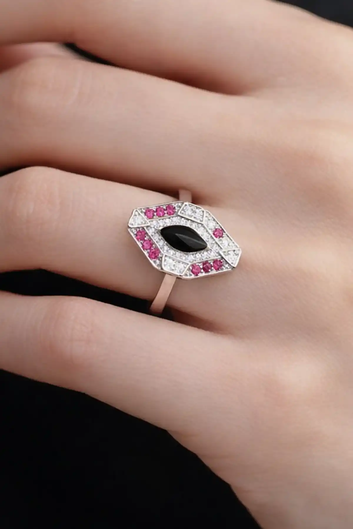 Gümüş Renk Taş Detaylı Ayarlanabilir Yüzük