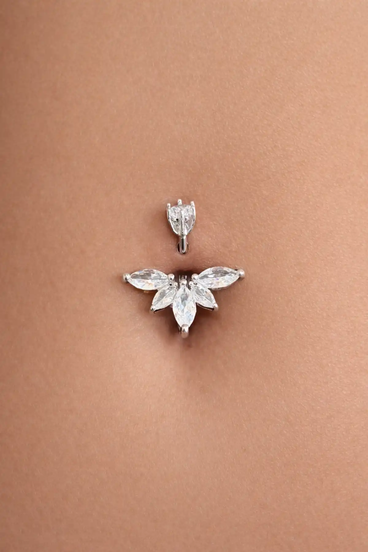 Gümüş Renk Taşlı Cerrahi Çelik Göbek Piercingi