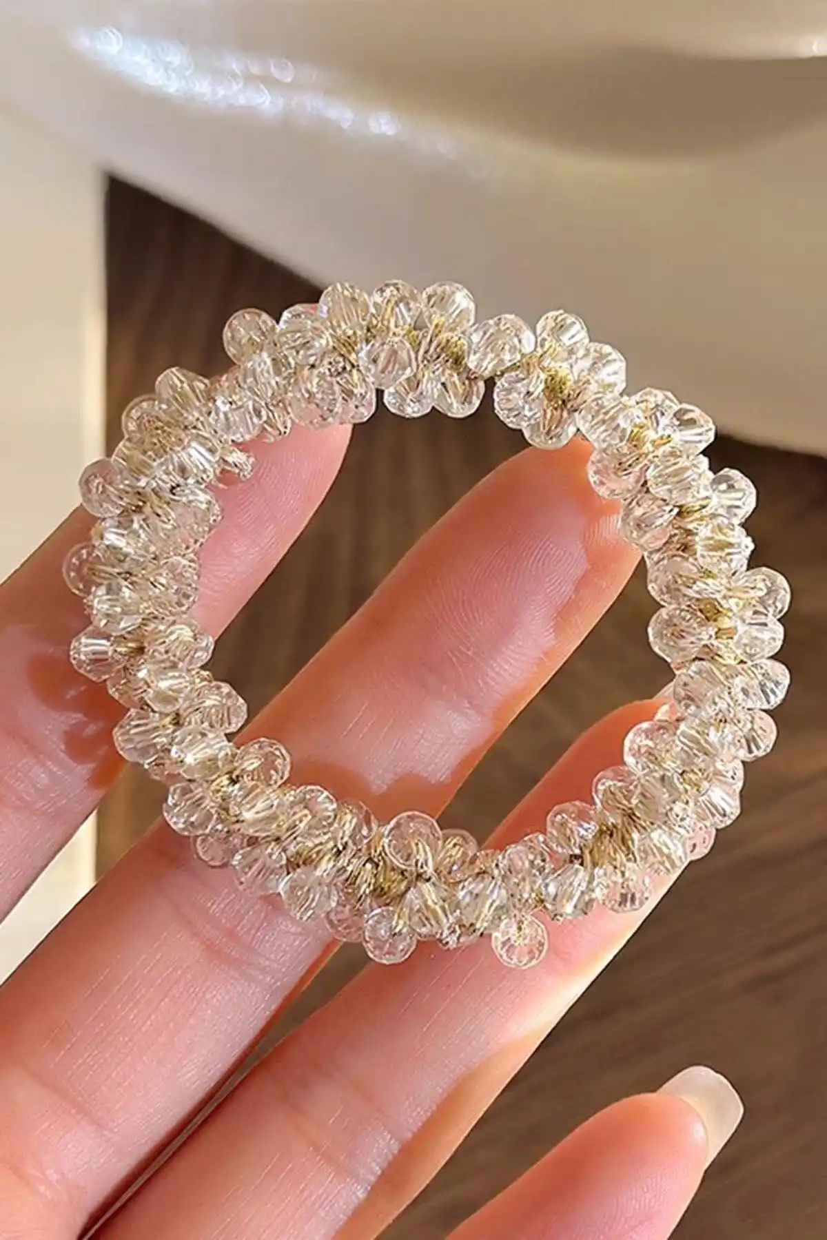 Krem Renk Taşlı Lastik Toka