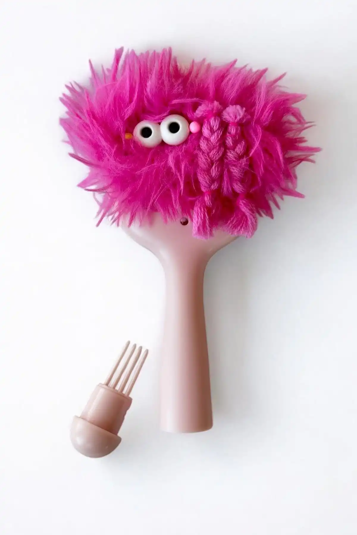 Pembe Renk Canavar Figürlü Charm Takılabilir Saç Fırçası/Tarak