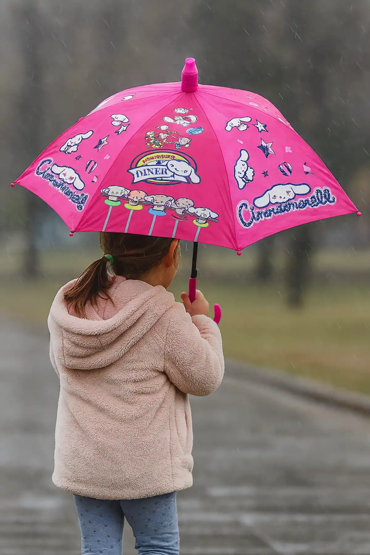 Pembe Renk Karışık Figürlü Kılıflı Çocuk Şemsiye