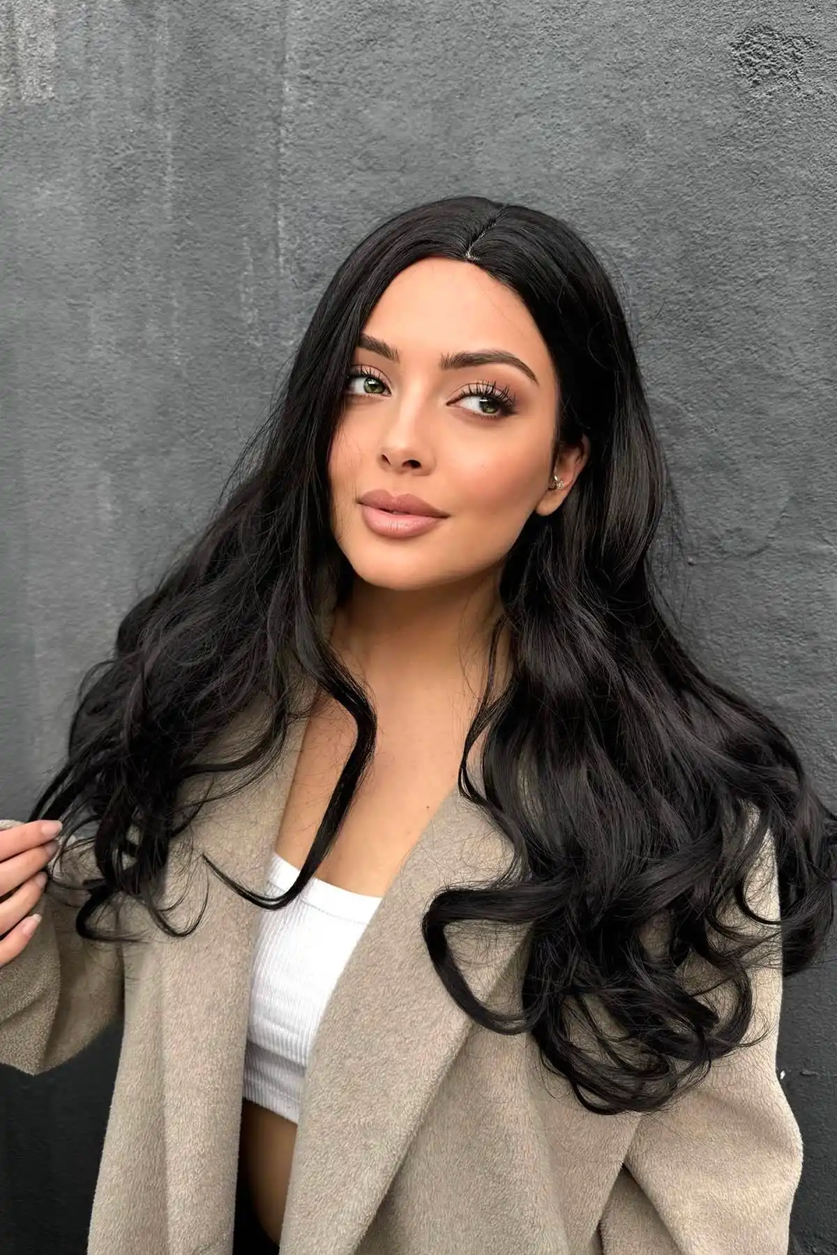 Siyah Renk Dalgalı Peruk