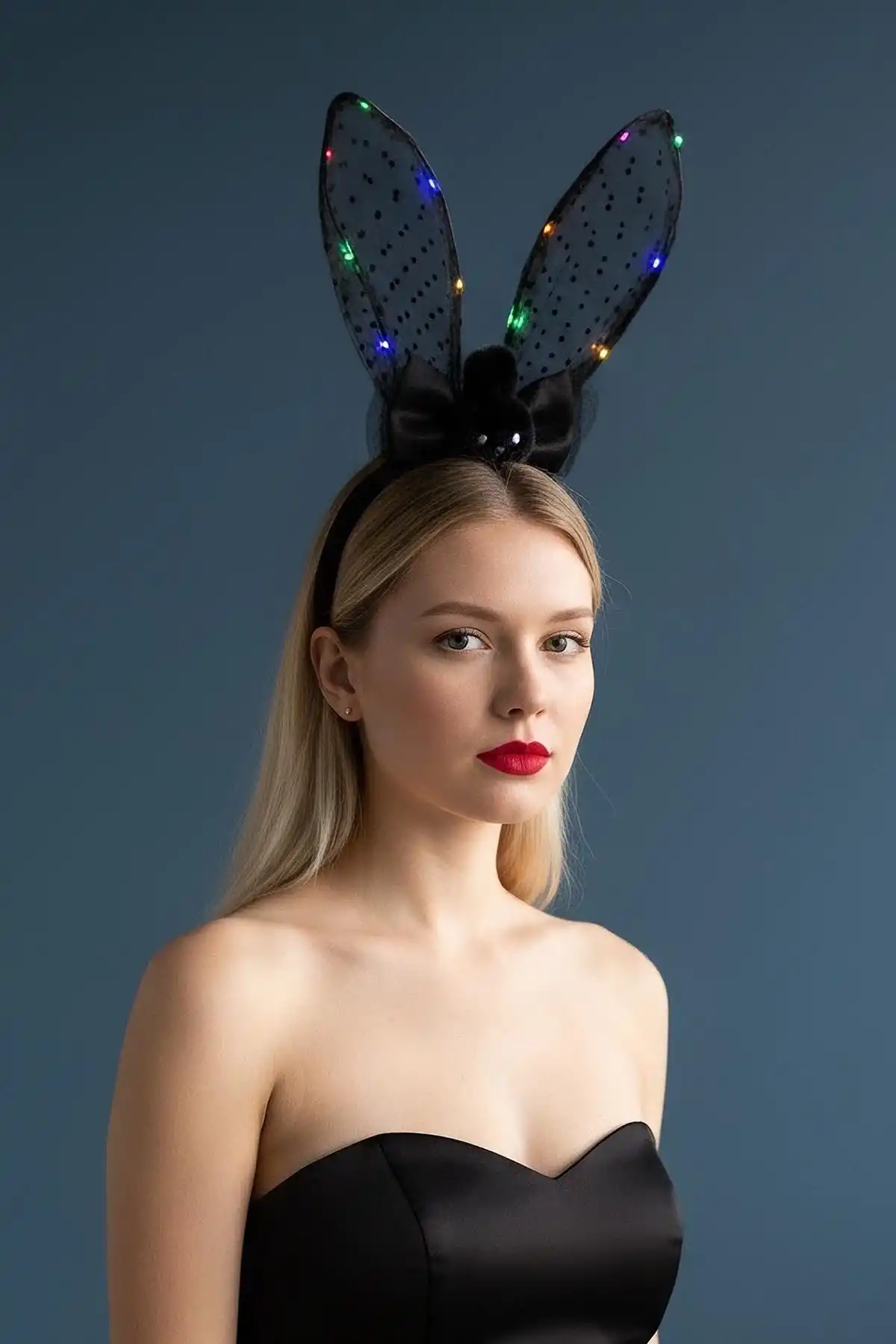 Siyah Renk Tavşan Figürlü Kulak Detaylı Işıklı Taç