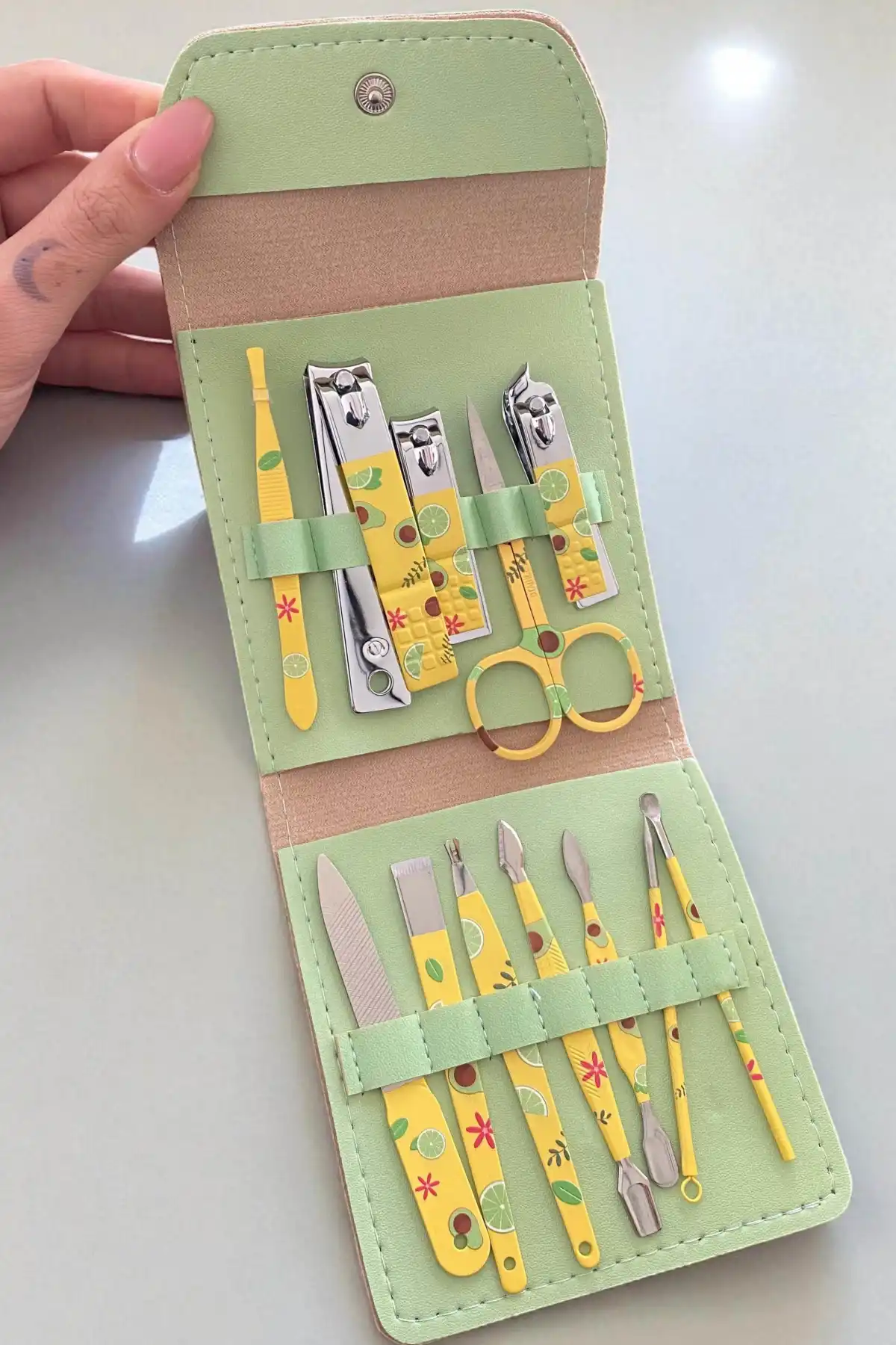 Yeşil Renk Avakado Figürlü 12li Manikür Pedikür Seti