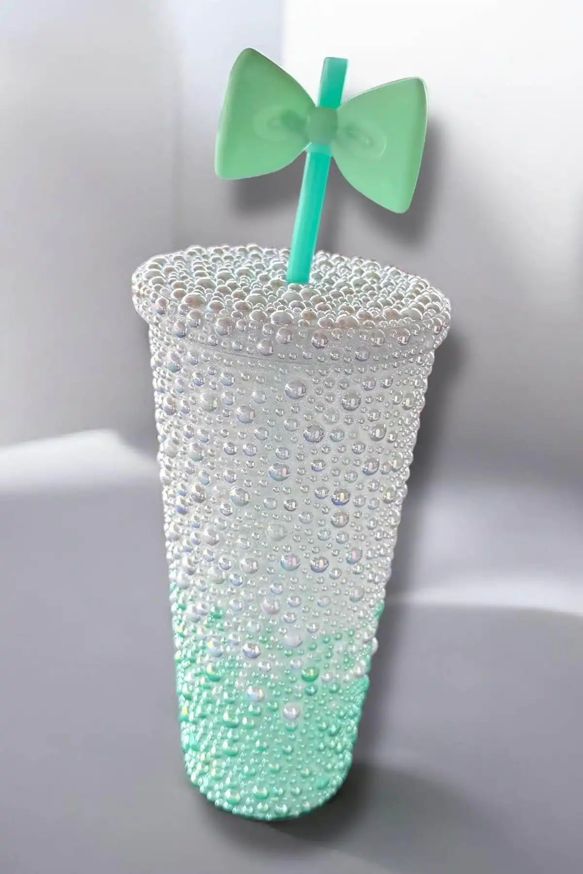 Yeşil Ve Beyaz Renk İnci Detaylı Pipetli Suluk