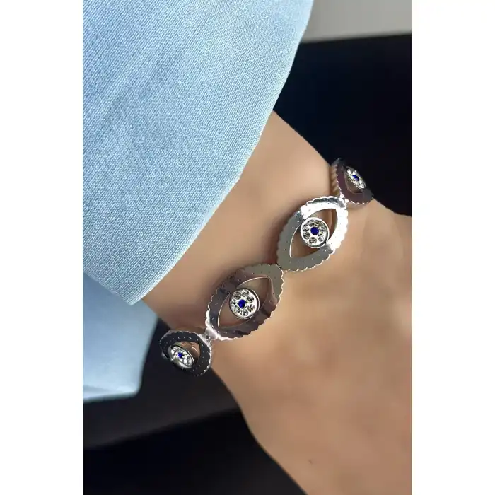 Gümüş Renk Nazar Boncuğu Detaylı Çelik Kelepçe Bileklik