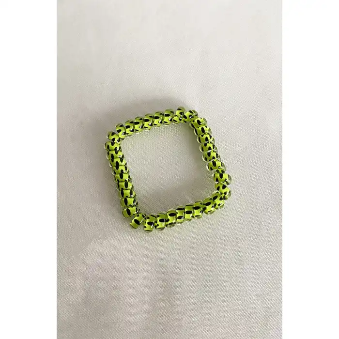 Yeşil Renk Puantiyeli Helezon Lastik Toka