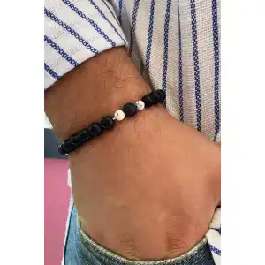 Siyah Ve Beyaz Renk Boncuk Detaylı Erkek Bileklik