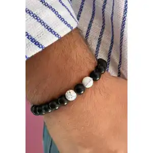 Siyah Ve Beyaz Renk Boncuk Detaylı Erkek Bileklik