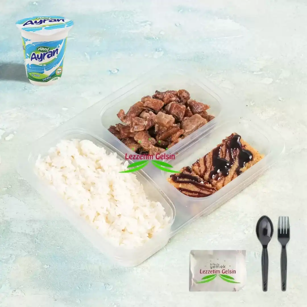 Dana Kavurmalı Tereyağlı Pilav + Çikolata Soslu İrmik Helvası + Ayran