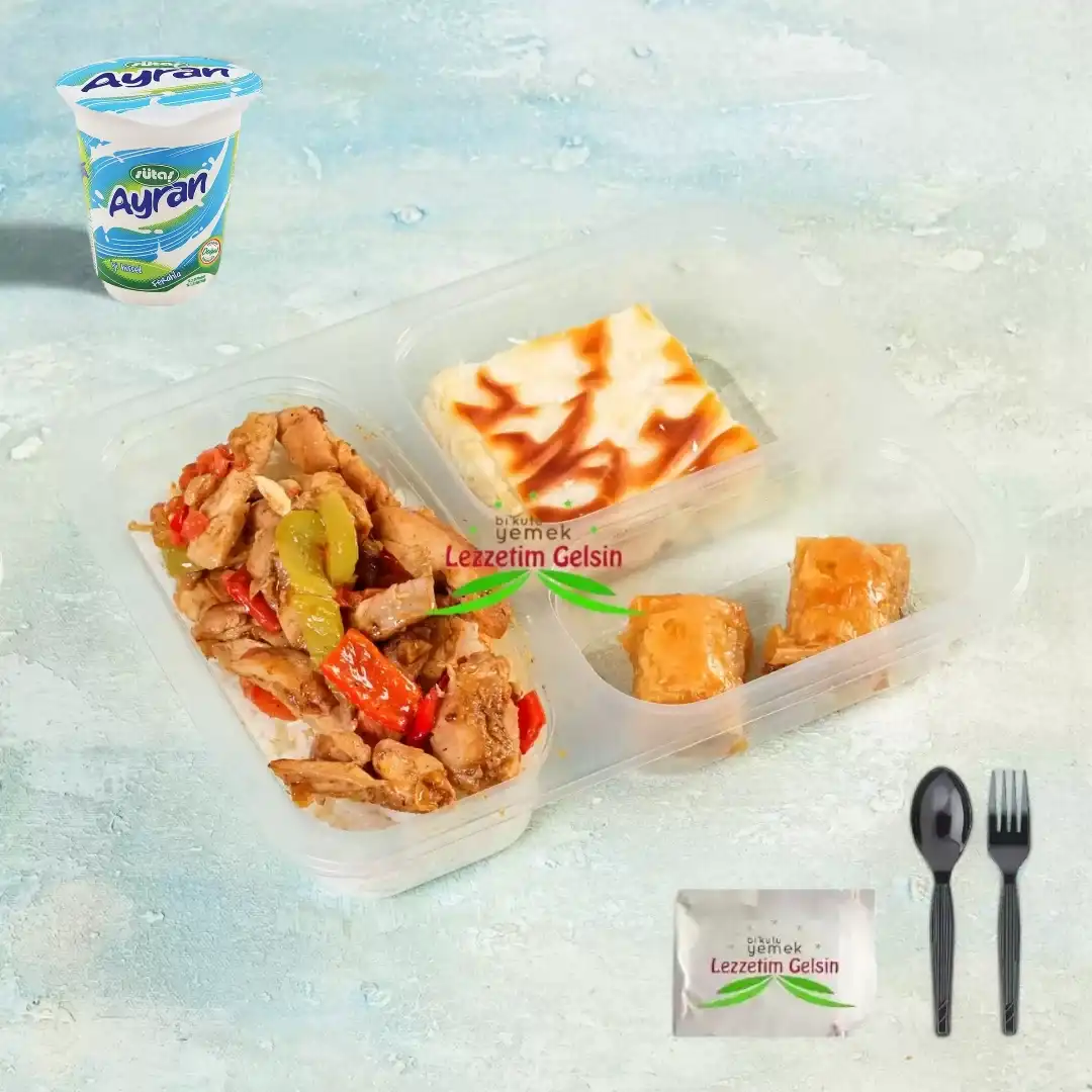 Tavuk Fajita + Tereyağlı Pilav + Su Böreği + Baklava + Ayran