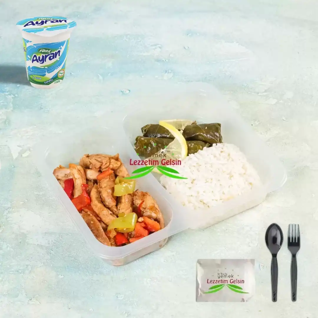 Tavuk Fajita Tereyağlı Pilav + Zeytinyağlı Yaprak Sarma + Ayran