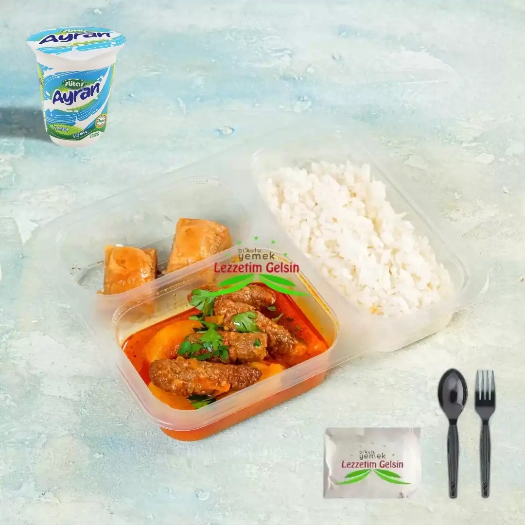 Tereyağlı Pilav + İzmir Köfte + Tatlı + Ayran