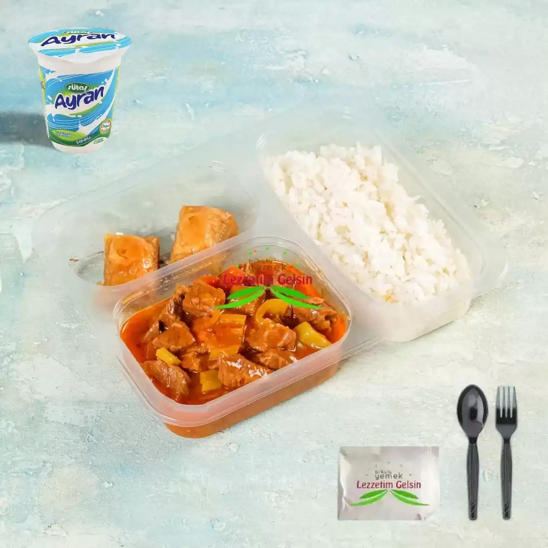 Tereyağlı Pilav + Tas Kebabı + Cevizli Baklava + Ayran