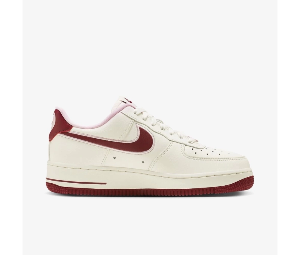 Nike Air Force 1 Low Valentines Day