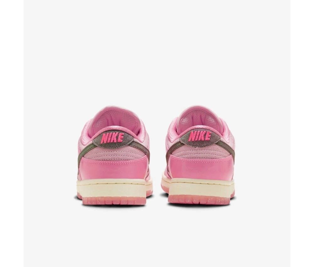 Nike Dunk Low “Barbie”