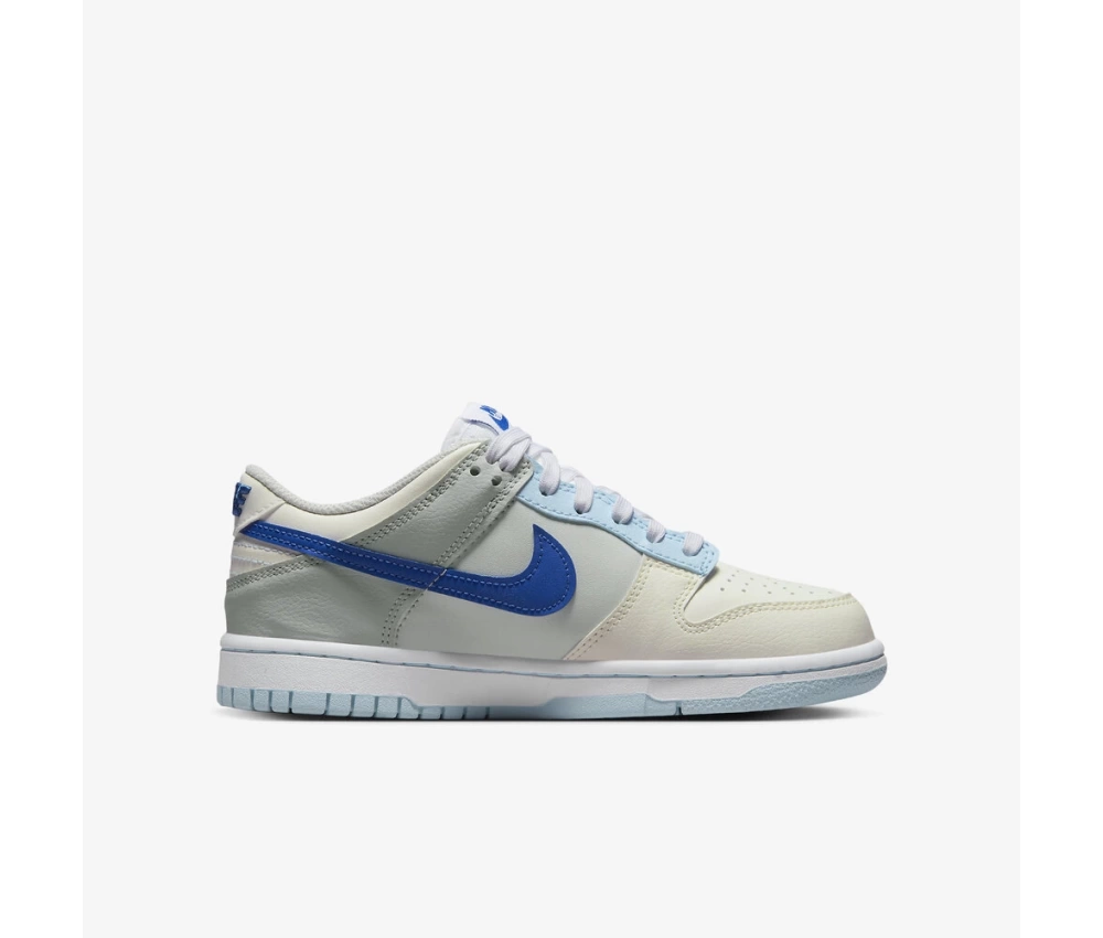 Nike Dunk Low Ivory Hyper Royal