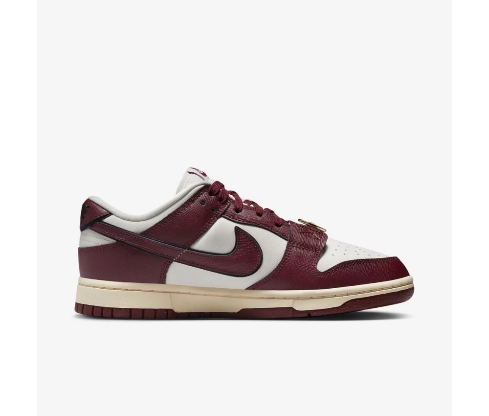 Nike Dunk Low SE Just Do It Sail Team Red