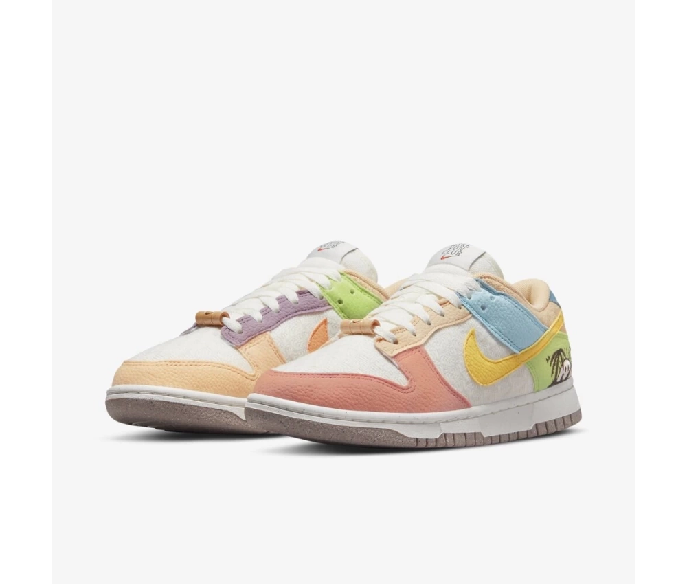 Nike Dunk Low SE Sun Club