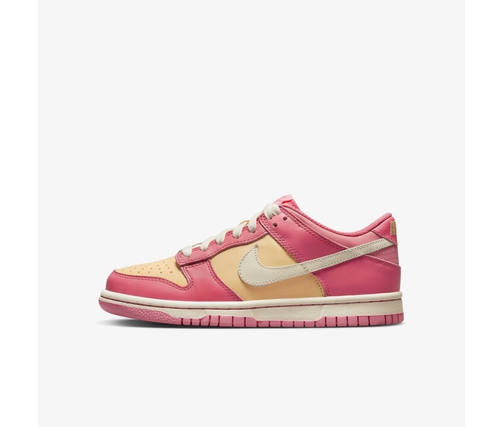 Nike Dunk Low Strawberry Peach Cream