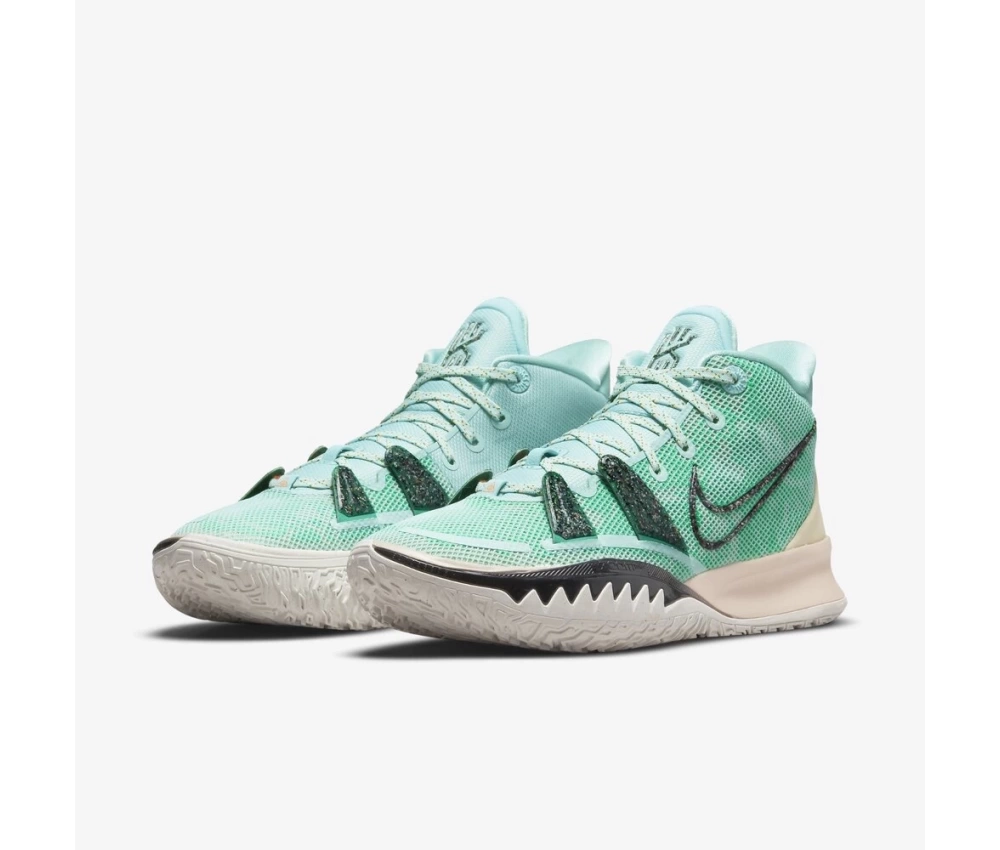 Nike Kyrie 7 Copa