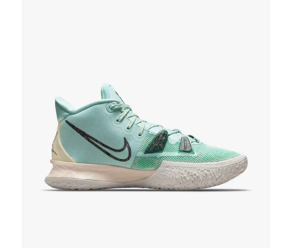 Nike Kyrie 7 Copa