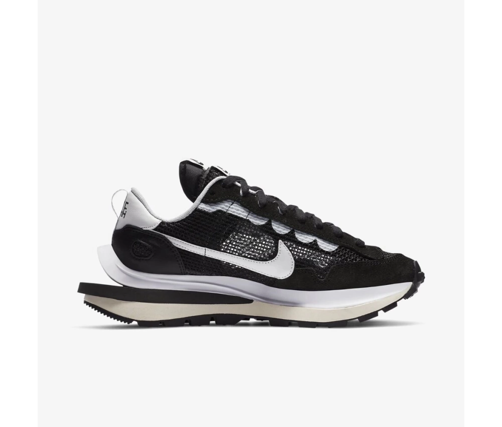 Sacai X Nike Vaporwaffle Black