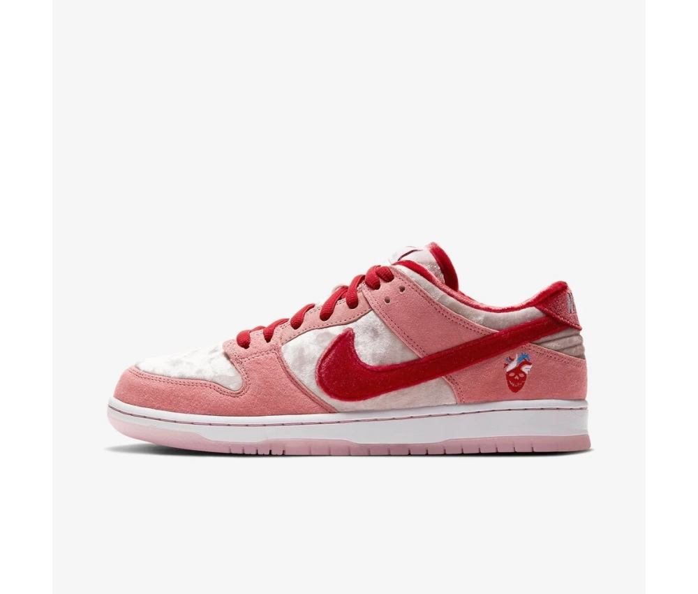 Strangelove Skateboards X Nike SB SB Dunk Low