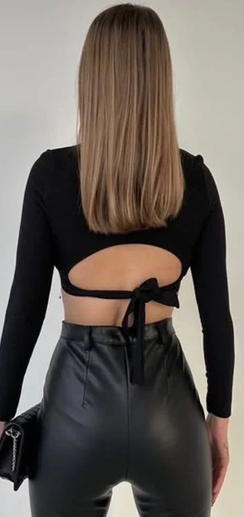 Sırt Dekolteli Zincir Detaylı Fitilli Crop