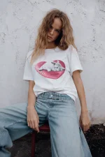 Bunny Baskılı Relaxed Fit Beyaz Kadın Tshirt